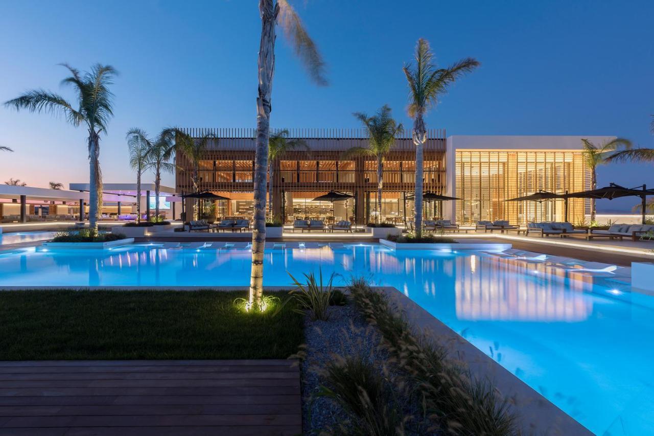 D' Andrea Lagoon All Suites - Adults Only Marmari  Exterior foto The resort at night